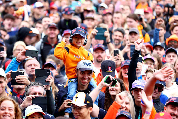 SI202208270509_hires_jpeg_24bit_rgb